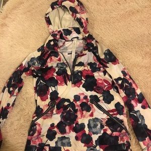 Lululemon Rain Jacket size 6